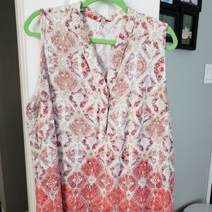 Linen sleeveless blouse